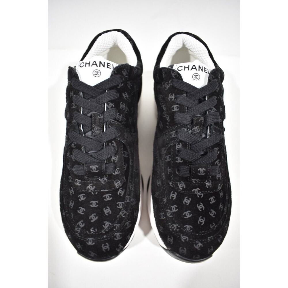 Chanel 22A Black Suede Printed CC Logo White Flat Runner Trainer Sneaker 40 - Picture 7 of 11
